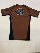 Load image into Gallery viewer, Brown Belt Mountain Rash Guard Short Sleeve