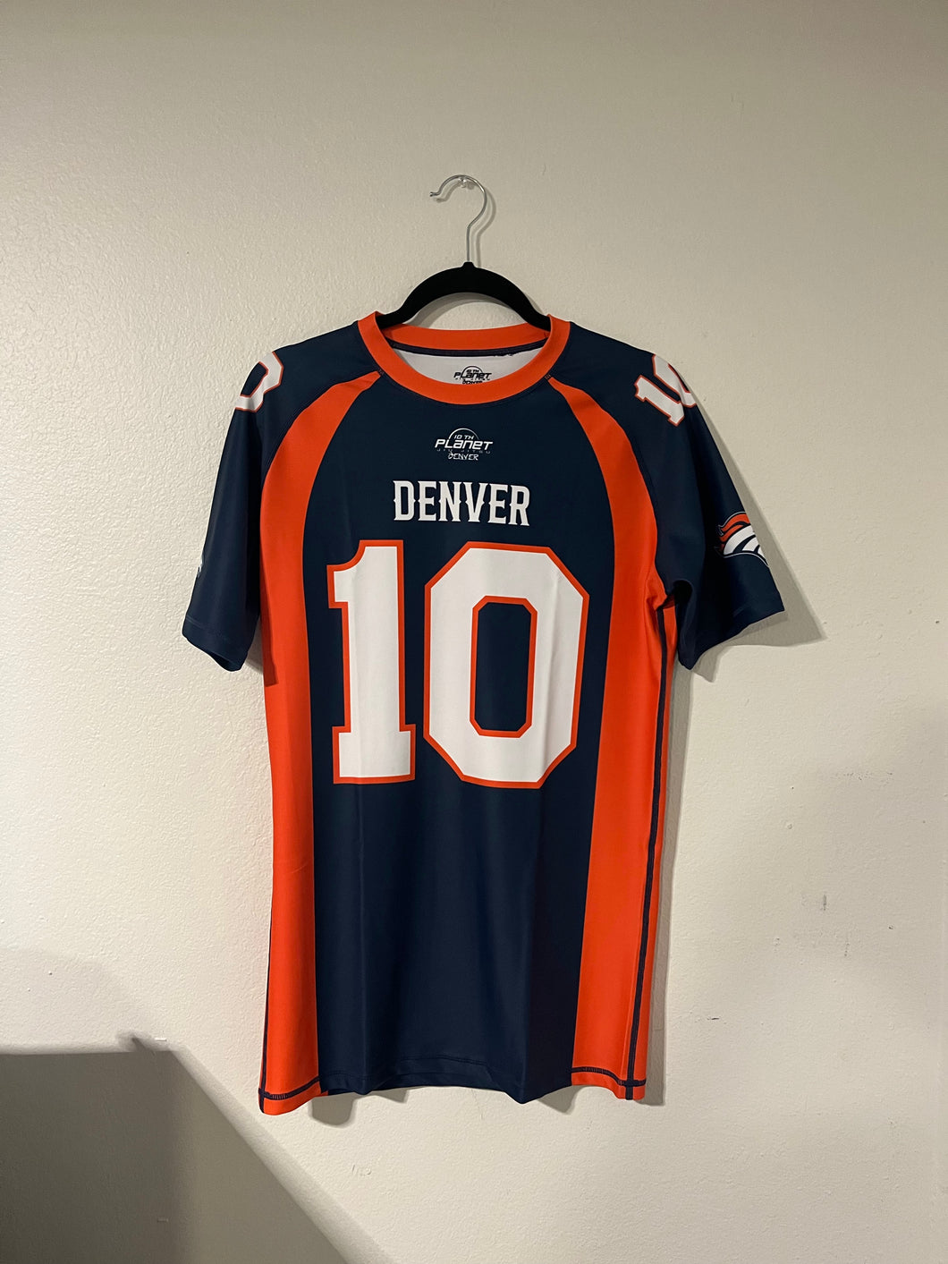 10P Denver Broncos Rashguard